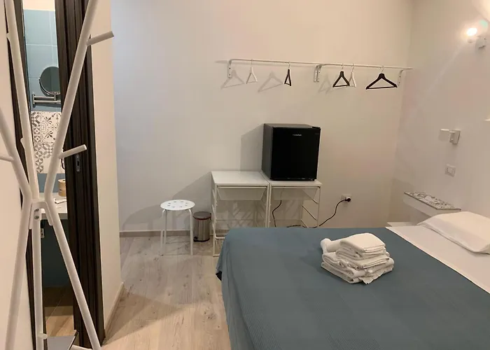 בית הארחה Enjoy 4*